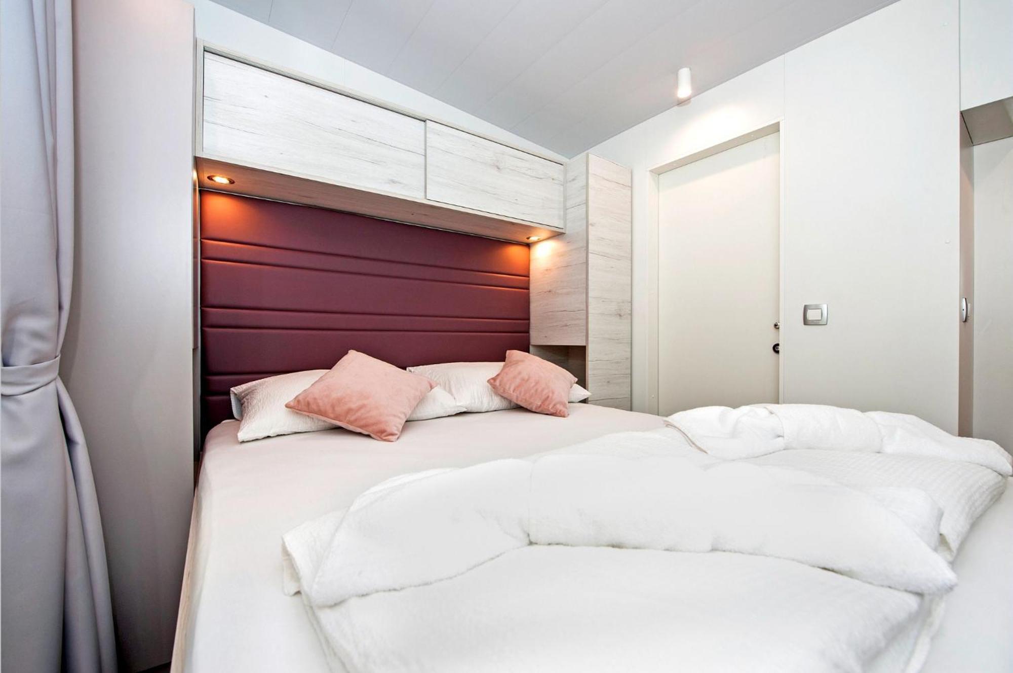 Eurocamp Mobile Homes At Campsite Puntica フンタナ エクステリア 写真