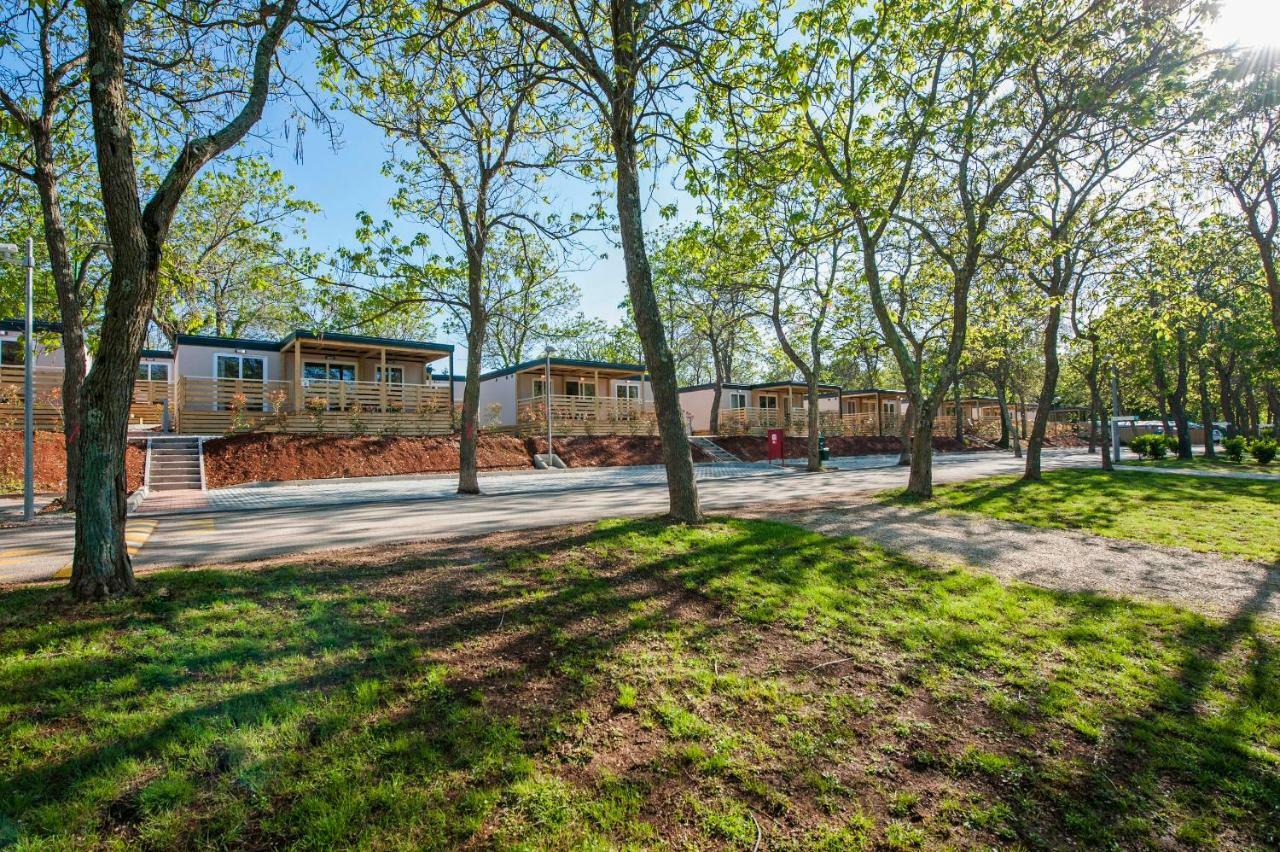 Eurocamp Mobile Homes At Campsite Puntica フンタナ エクステリア 写真